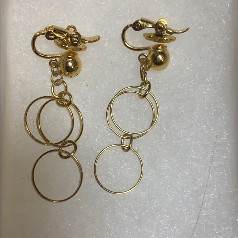 Clip on earrings super cute and good quality